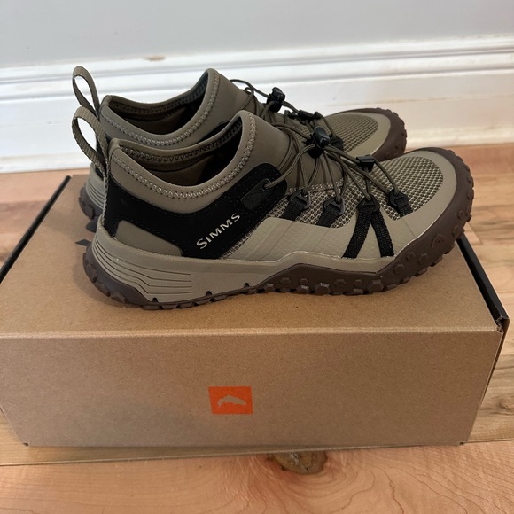 Simms Pursuit Shoe - Stone - Picture 2 of 5